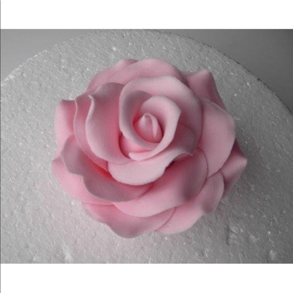 Fondant and Gumpaste rose maker - Picture 3 of 4